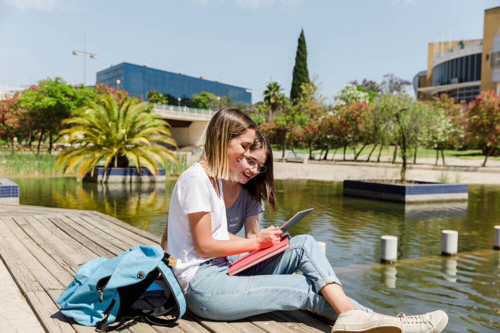 young-women-with-tablet-park (1)